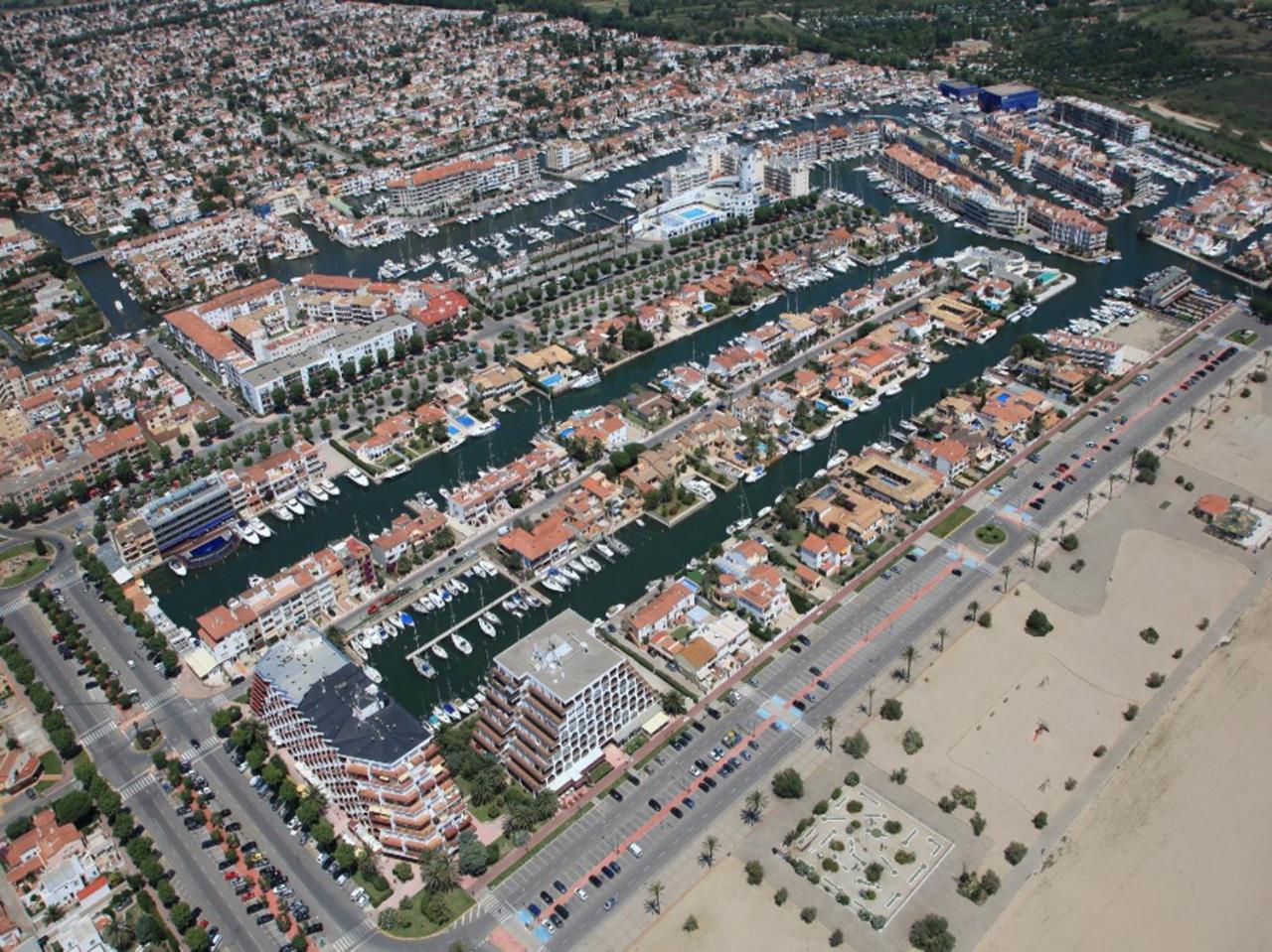 Basic Comfort Apartment Royal Marine 0176 Empuriabrava Exteriér fotografie